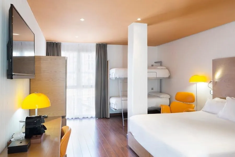 מלון Petit Palace Plaza מאלגה