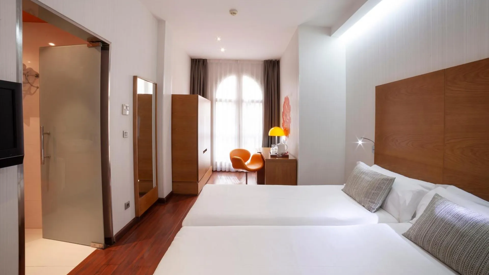 **** מלון Petit Palace Plaza מאלגה ספרד